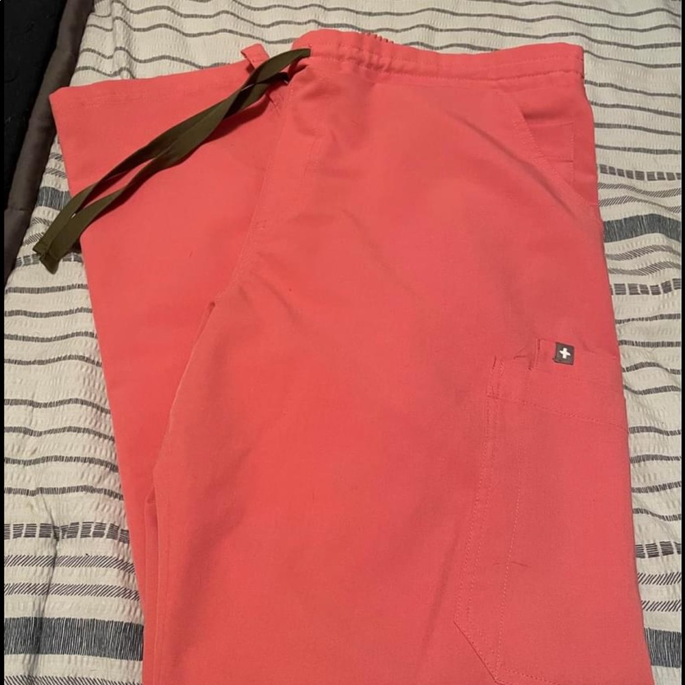 FIGS Beat It Pink Yola bottoms, Large. *color no longer released*